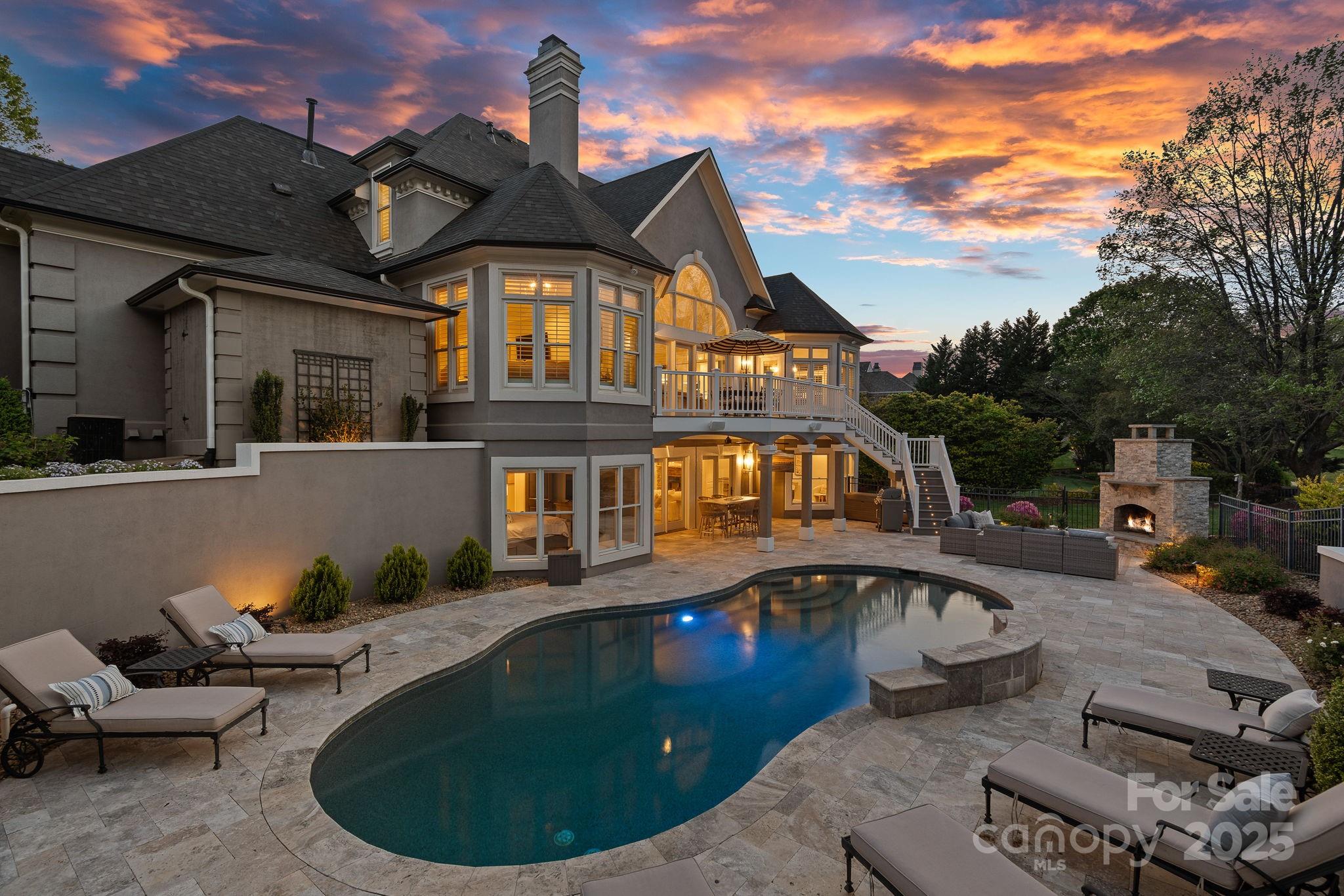 The Peninsula - Residential