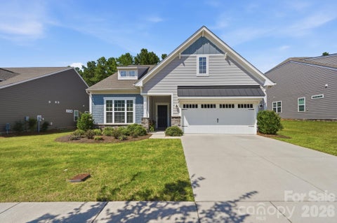 Photo of 1017 Dali Boulevard, Mount Holly, NC 28120 (MLS # 4411413)