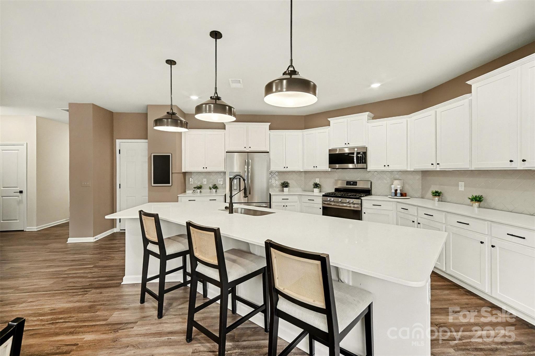 152 Tackle Box Drive