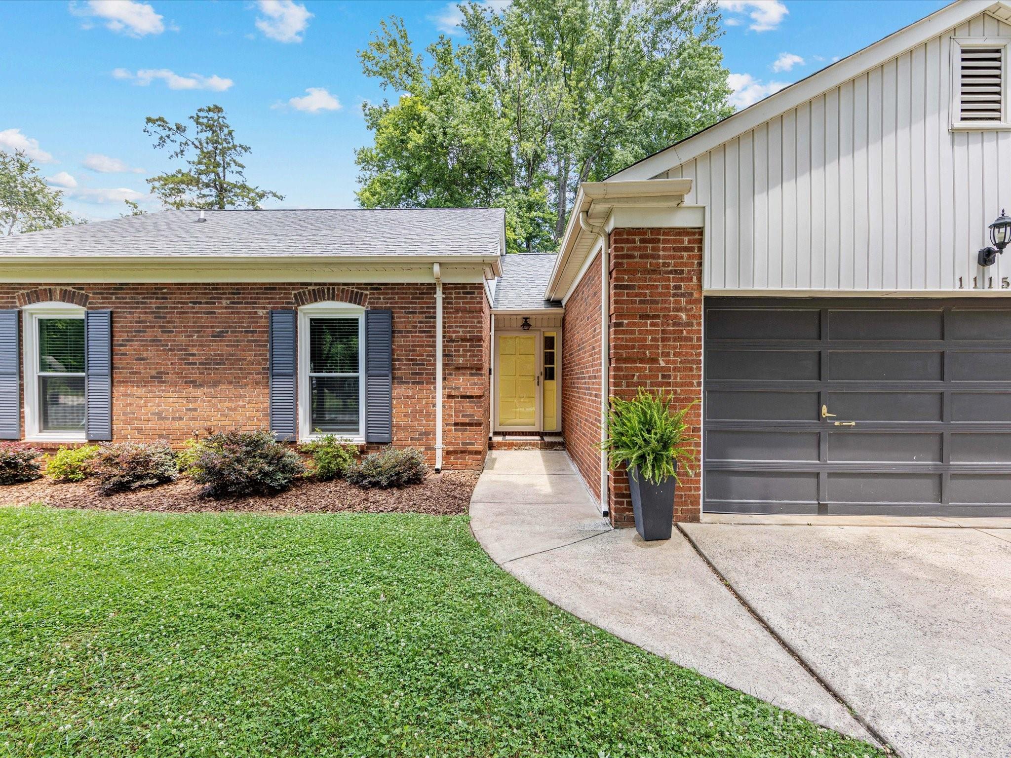 1115 Berry Ridge Road