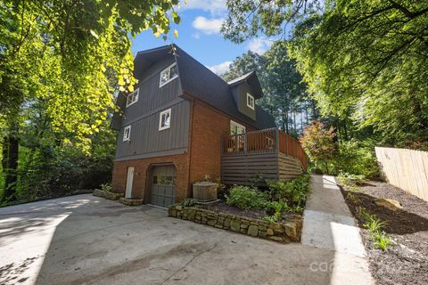 Photo of 3276 Howard Gap Road, Hendersonville, NC 28792 (MLS # 4276370)