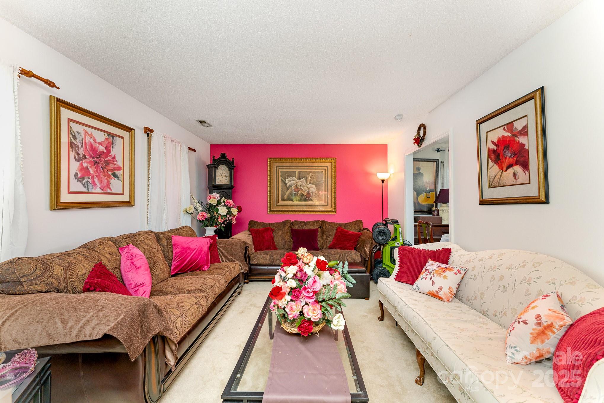 429 Sunnywood Lane