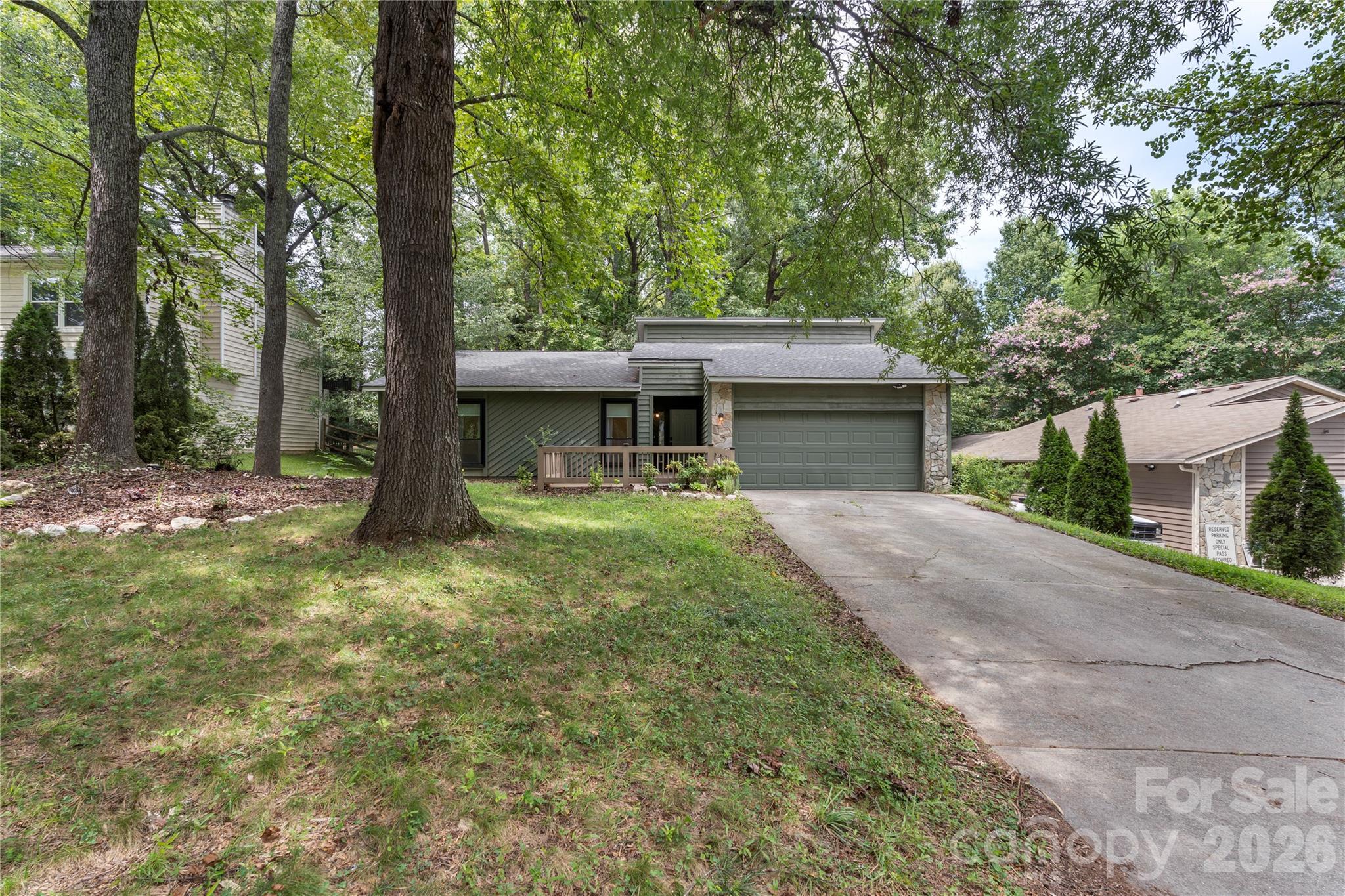 4607 Cricklewood Lane
