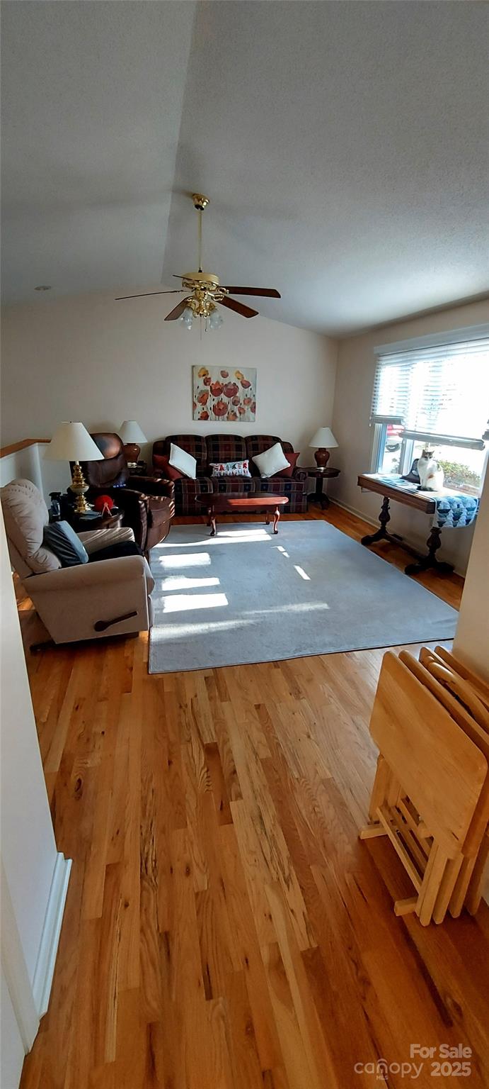 128 Ridgewood Way 208