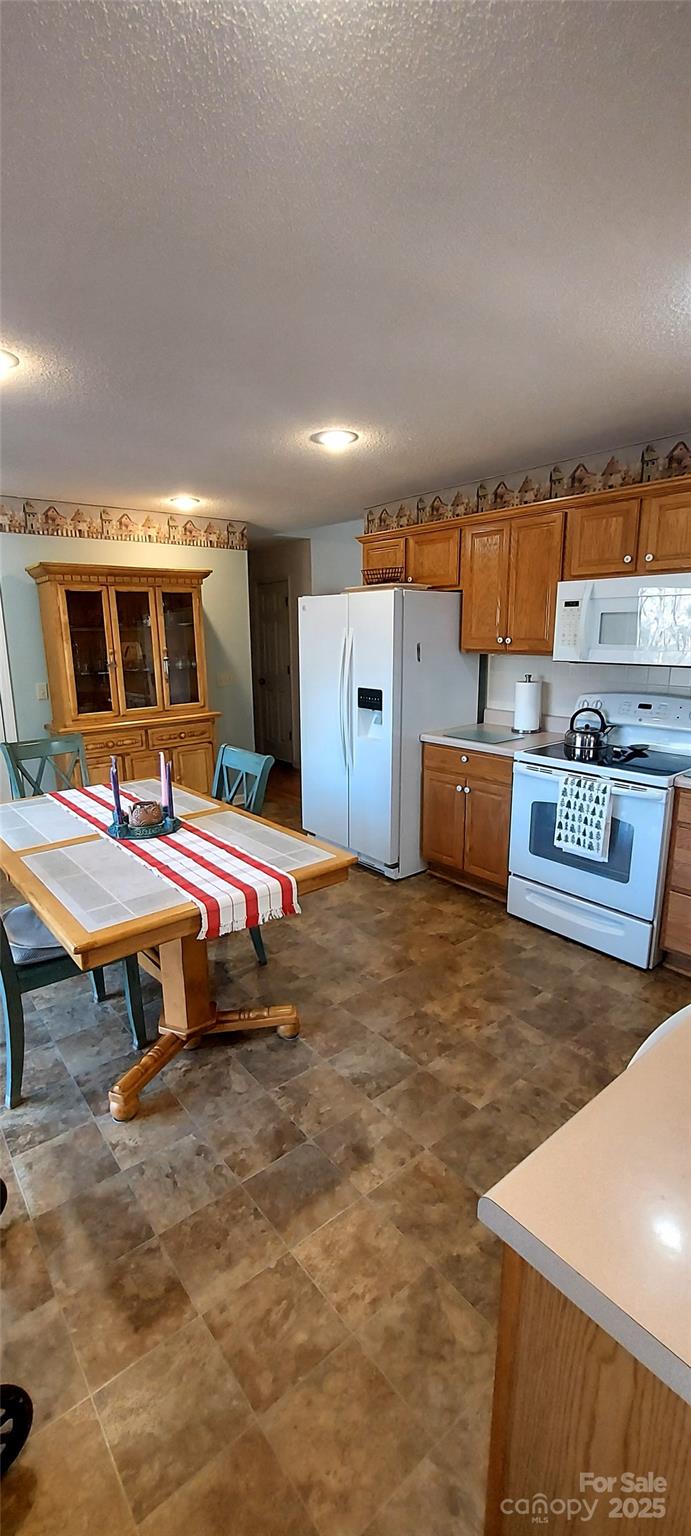 128 Ridgewood Way 208