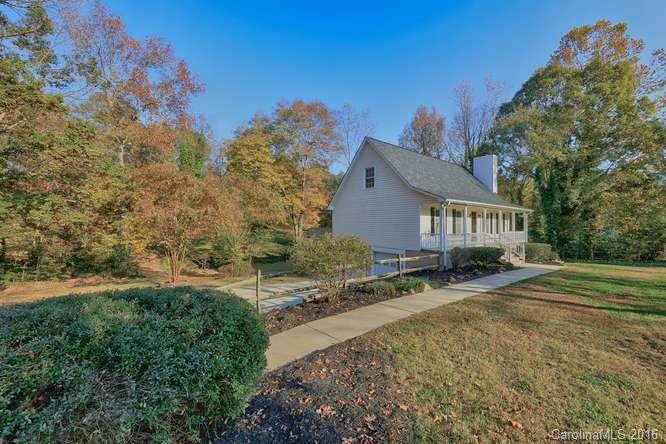 Country Knoll - Residential