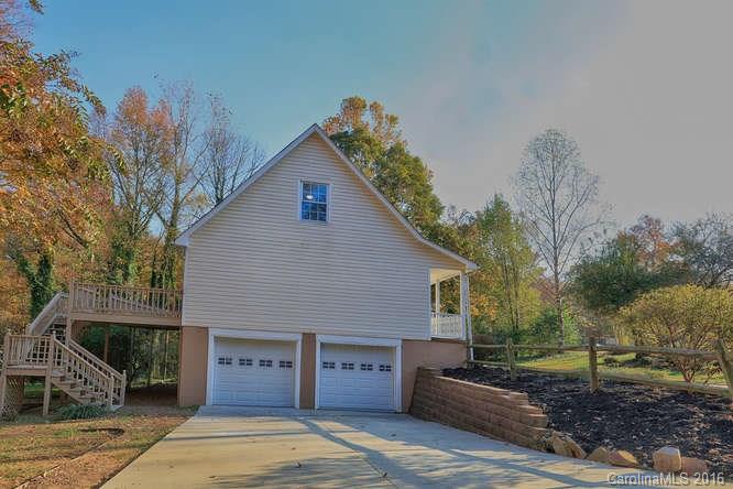 Country Knoll - Residential