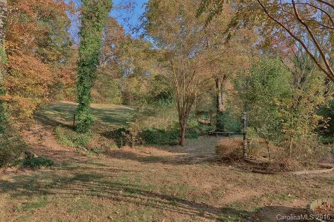 Country Knoll - Residential