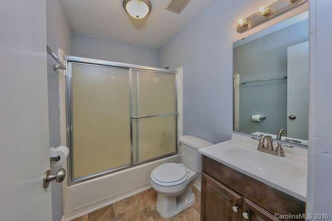 Country Knoll - Residential