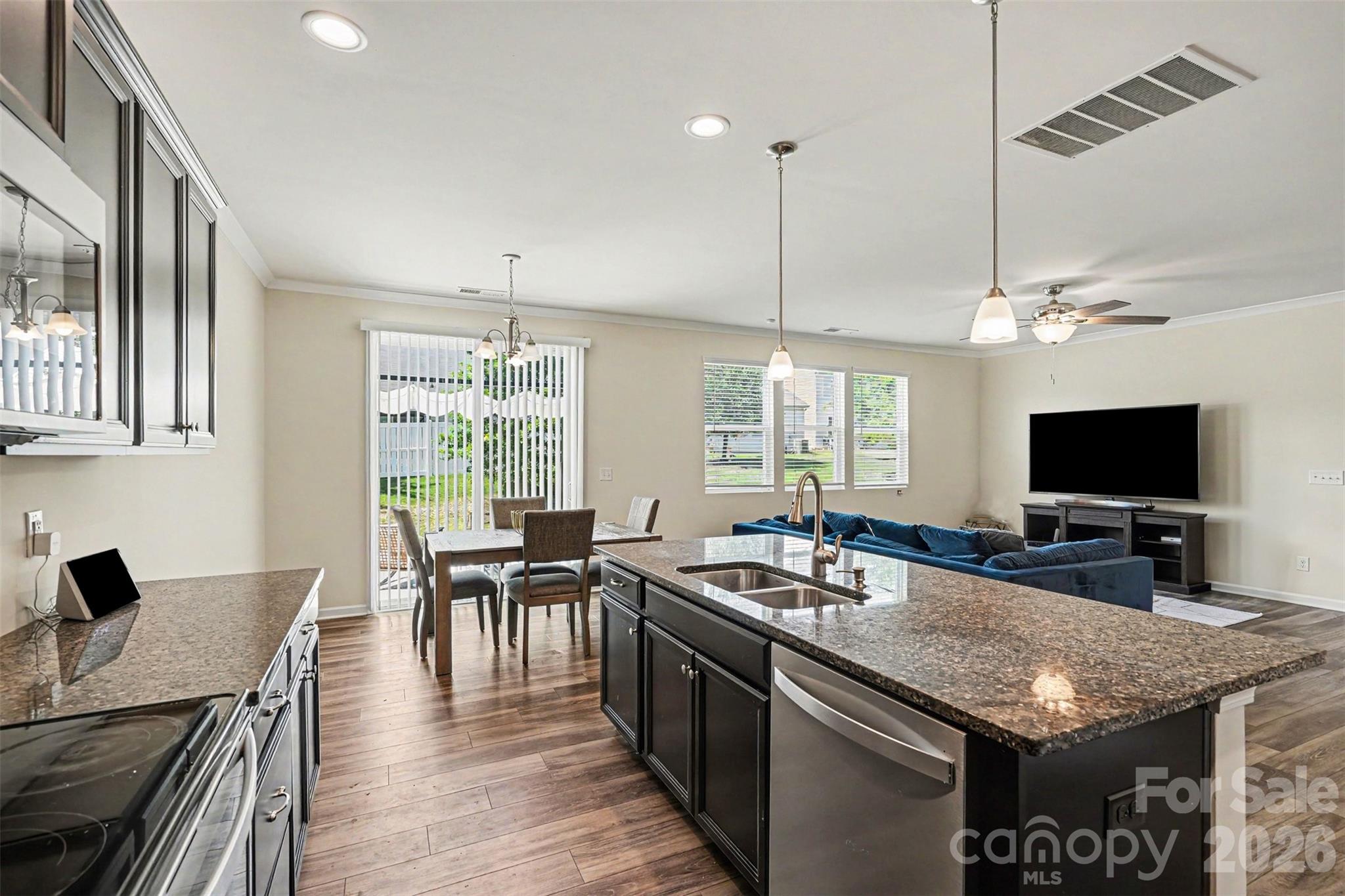 Kings Grove Manor - Residential