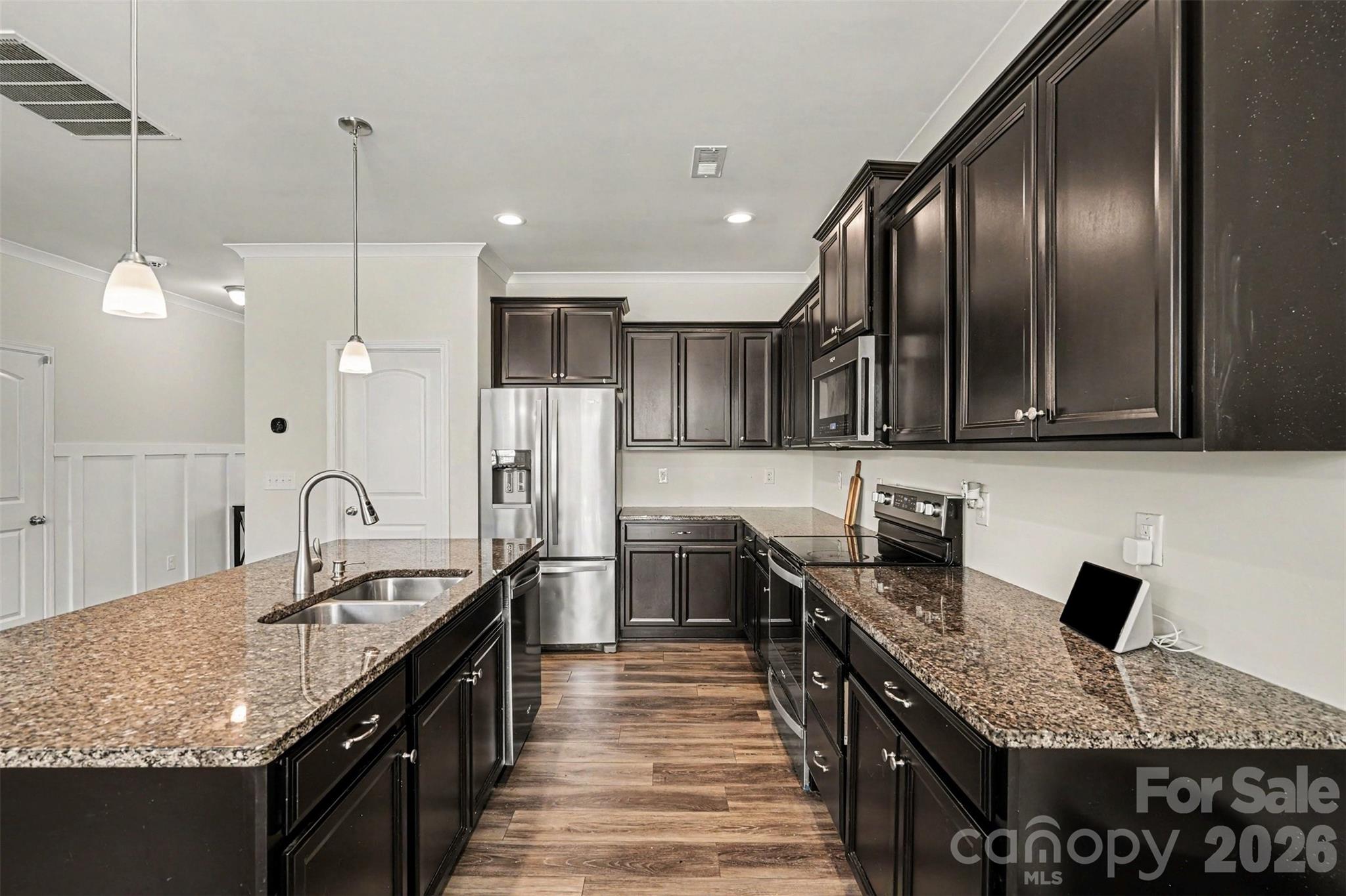 Kings Grove Manor - Residential
