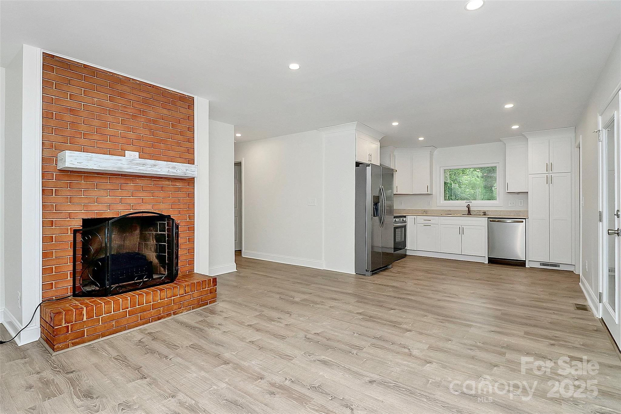 3211 Lancaster Highway