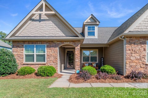 Photo of 1310 Robinson Oaks Drive, Gastonia, NC 28054 (MLS # 4423733)