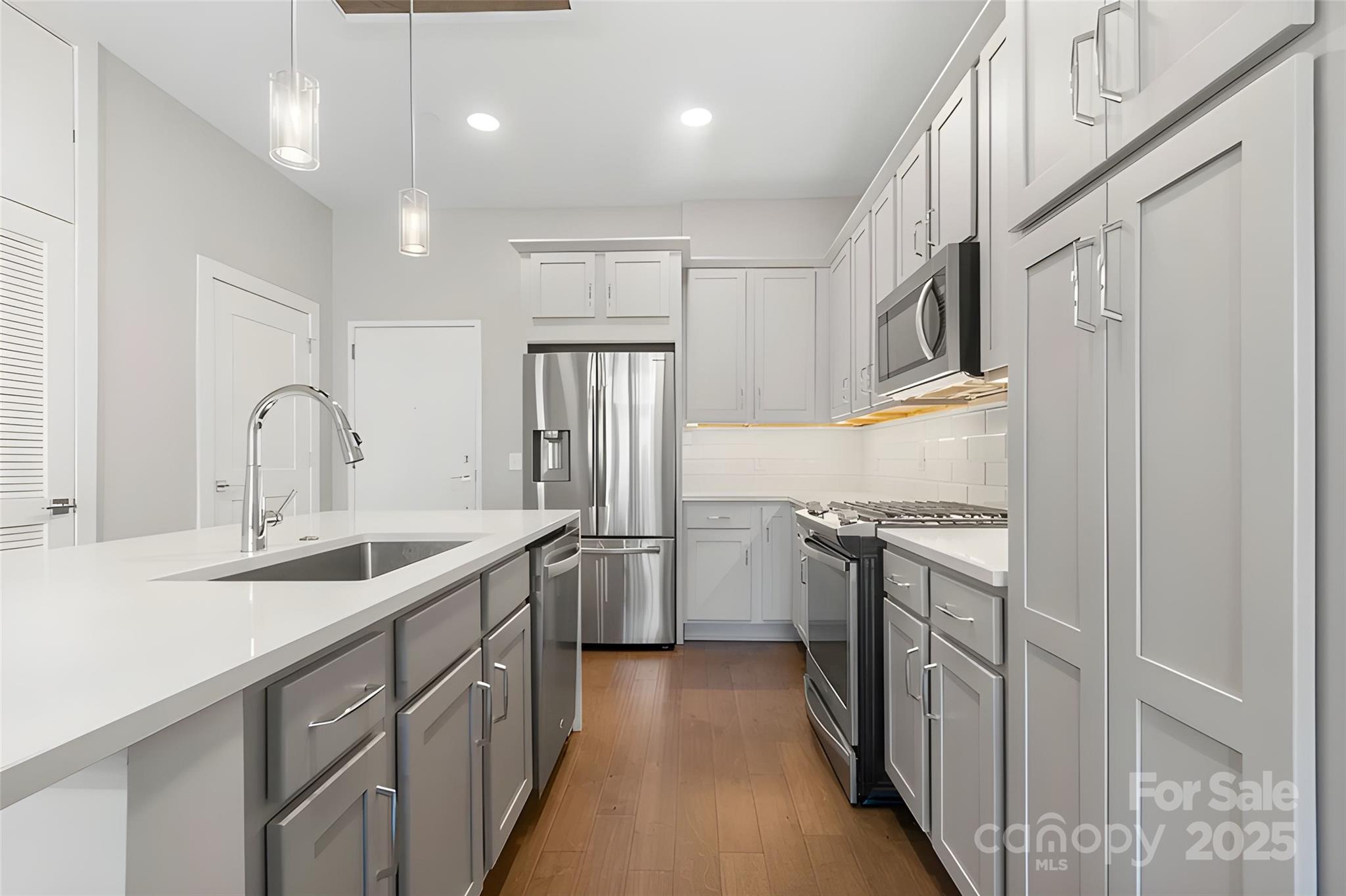 2401 Euclid Avenue 103