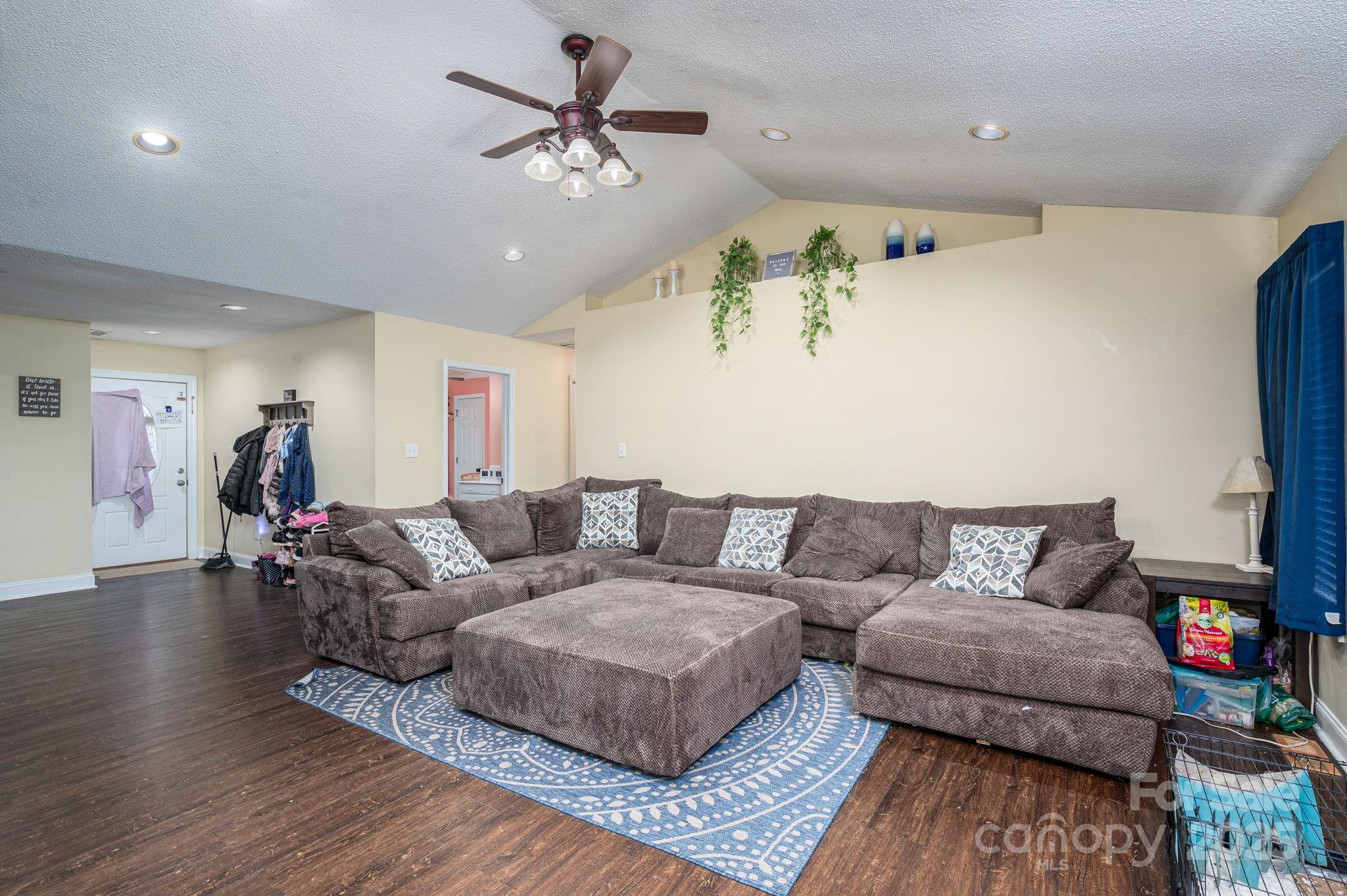 845 Meadow Hill Court