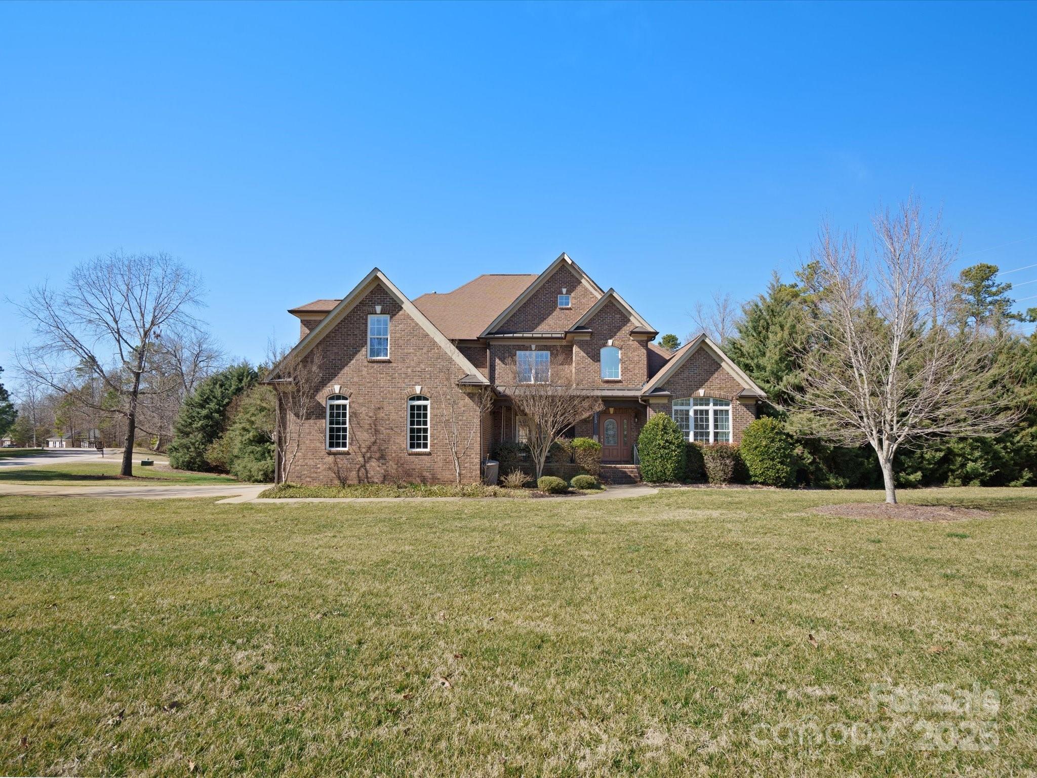 2553 Cozy Cove Drive