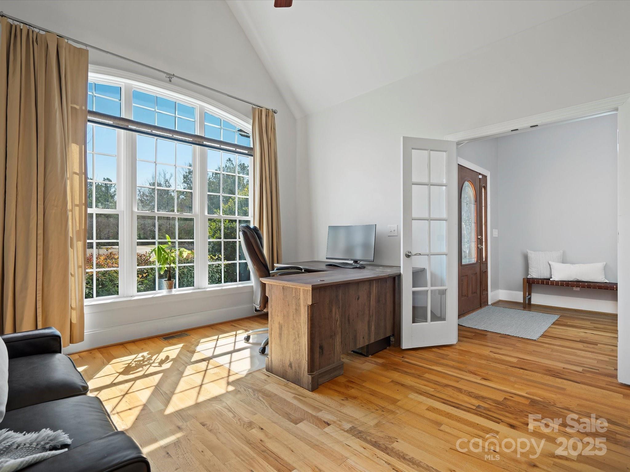 2553 Cozy Cove Drive