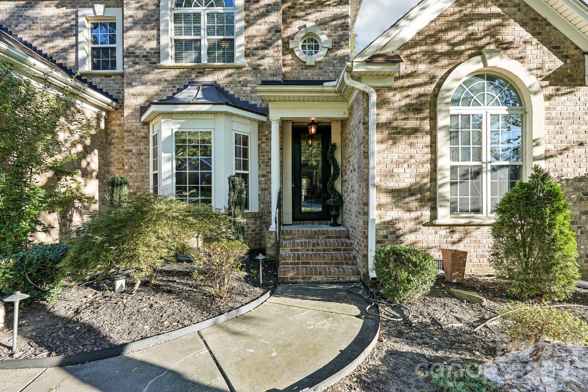 1679 Sanridge Wind Lane
