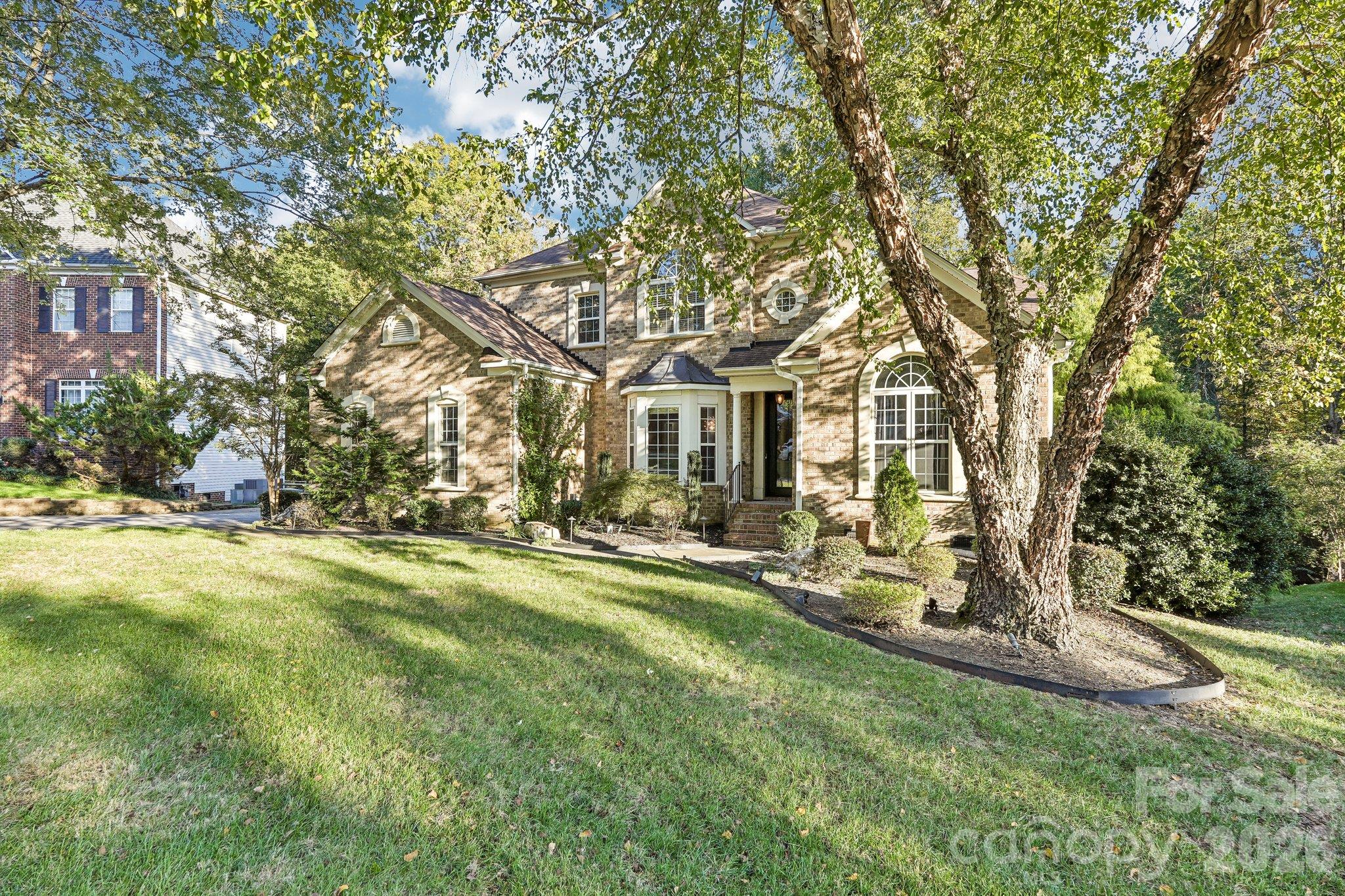 1679 Sanridge Wind Lane