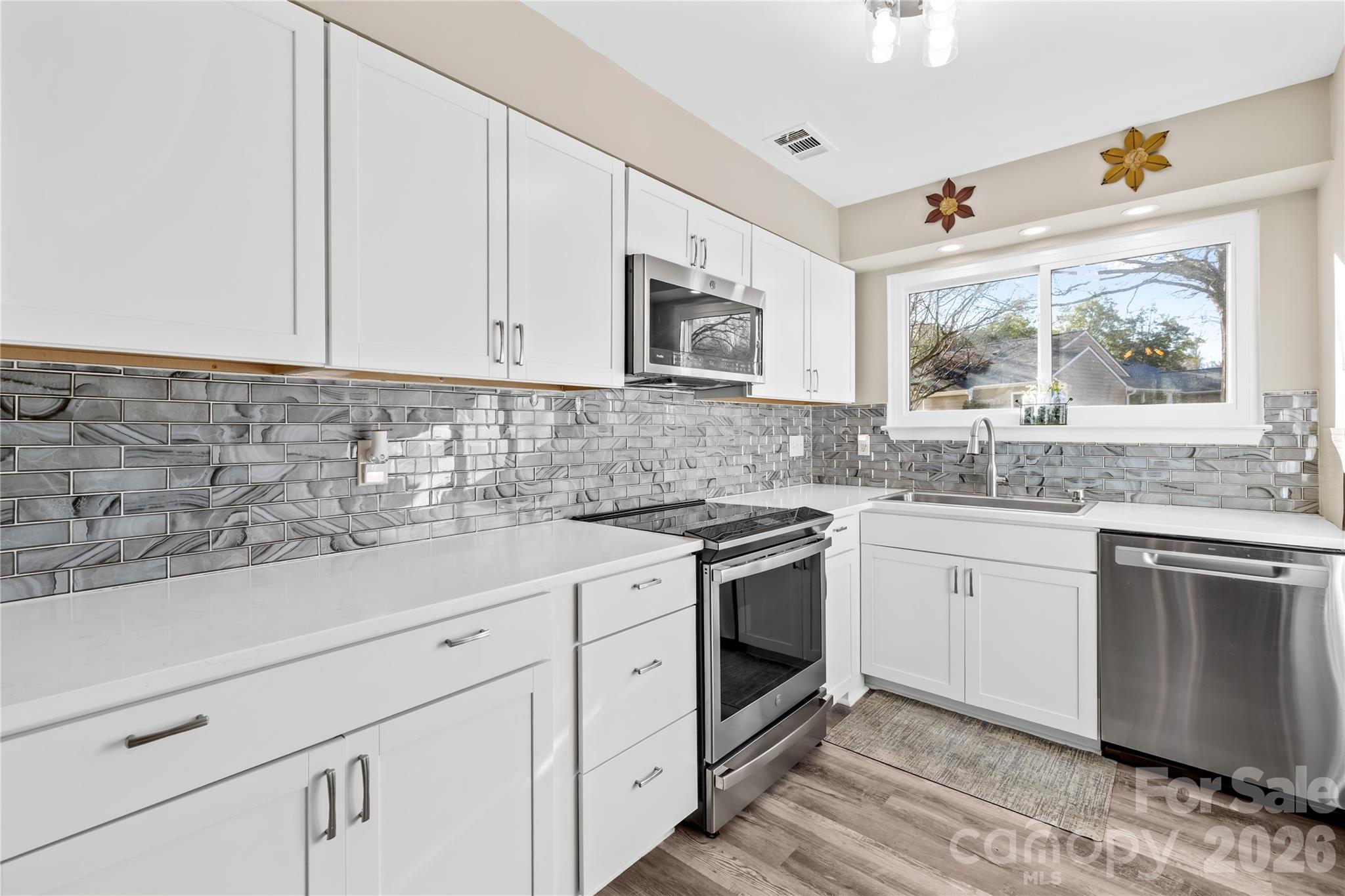 Sardis Cove - Residential