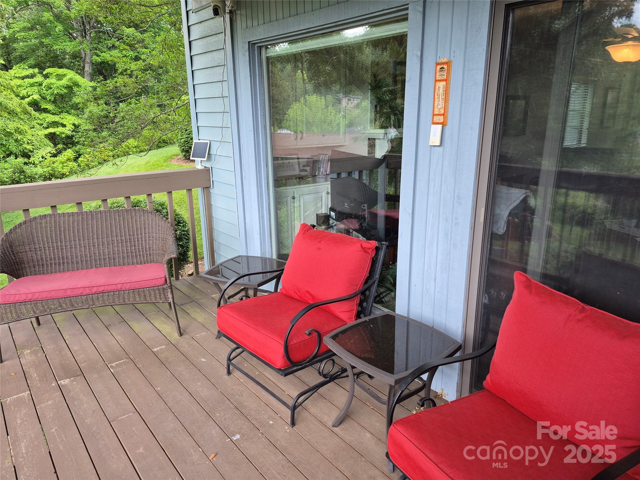 87 Willow Road B-6