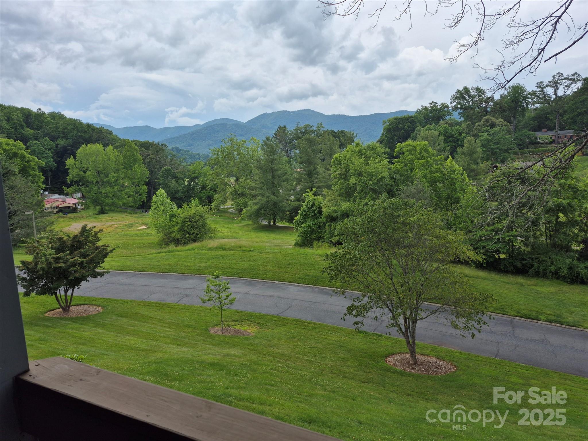 87 Willow Road B-6