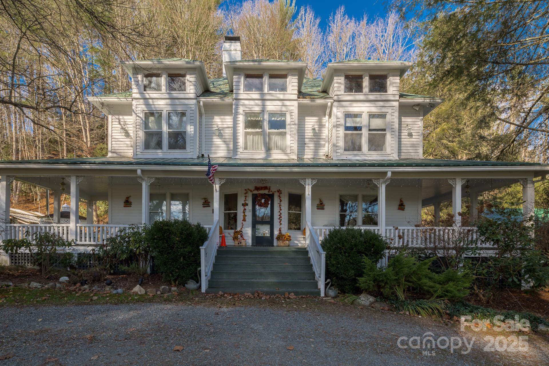 Banner Elk, North Carolina 28604, United States, 7 Bedrooms Bedrooms, ,8 BathroomsBathrooms,Residential,Active,156010
