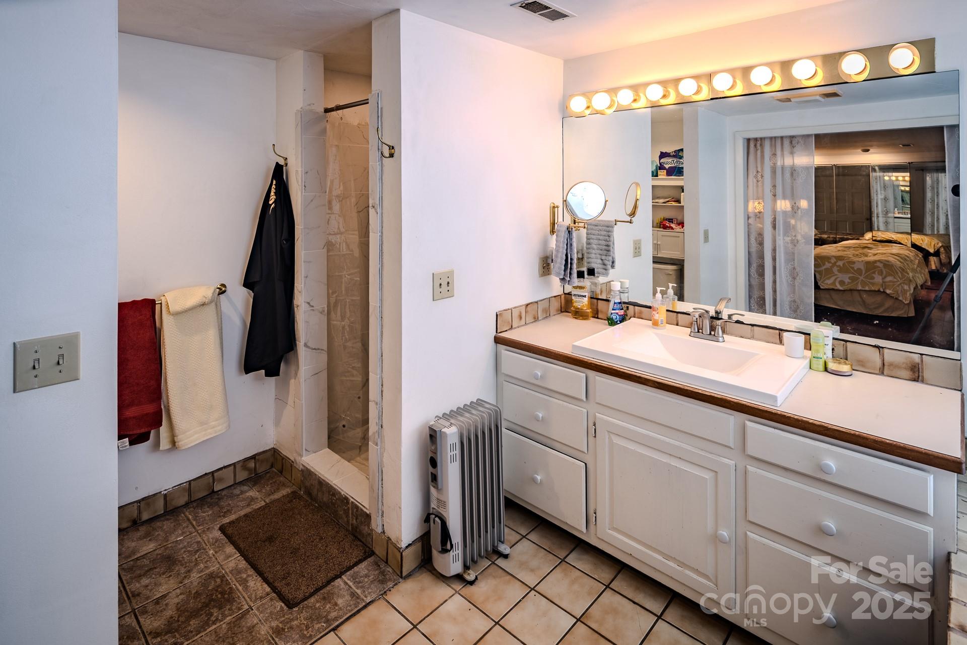 Banner Elk, North Carolina 28604, United States, 7 Bedrooms Bedrooms, ,8 BathroomsBathrooms,Residential,Active,156010