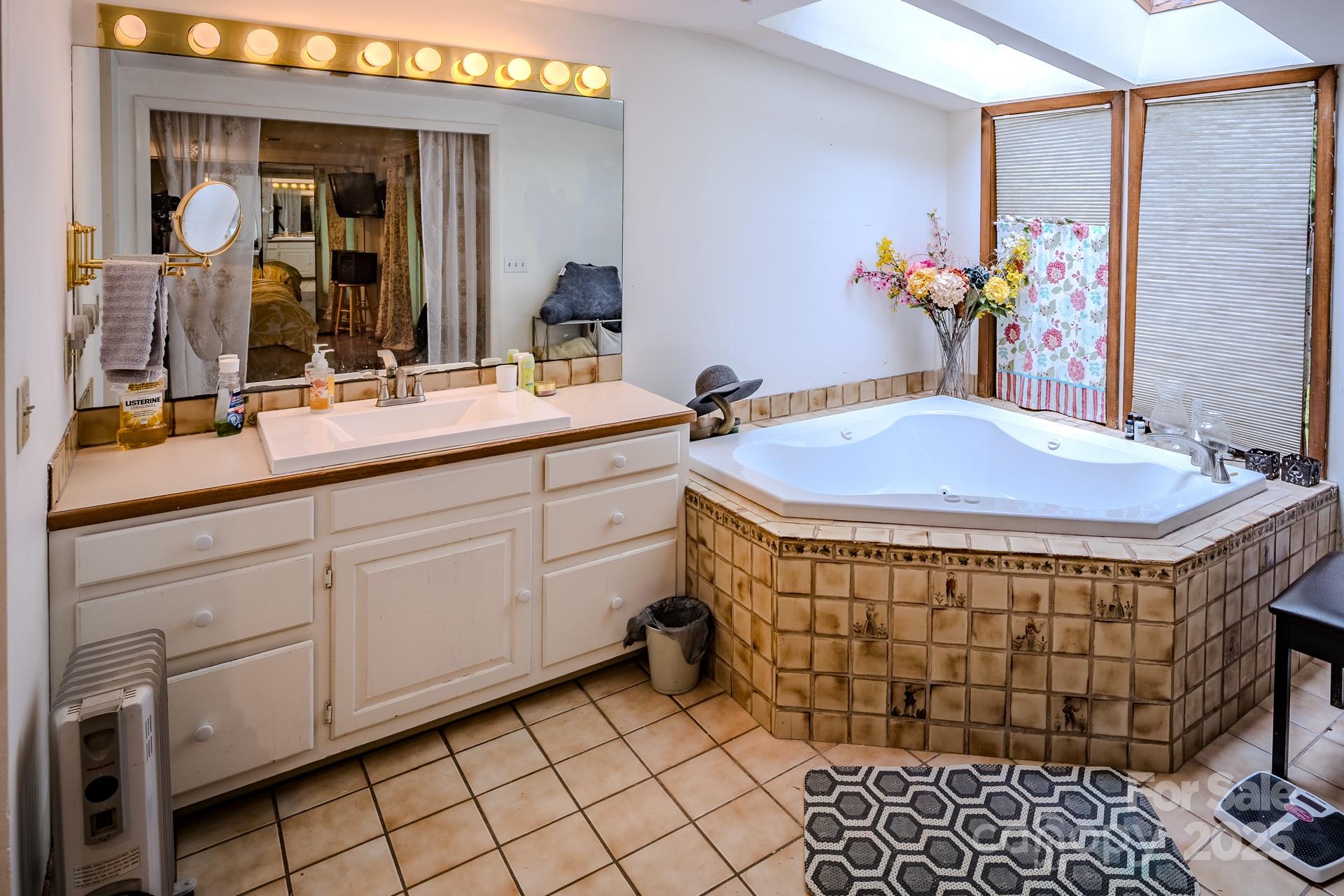 Banner Elk, North Carolina 28604, United States, 7 Bedrooms Bedrooms, ,8 BathroomsBathrooms,Residential,Active,156010