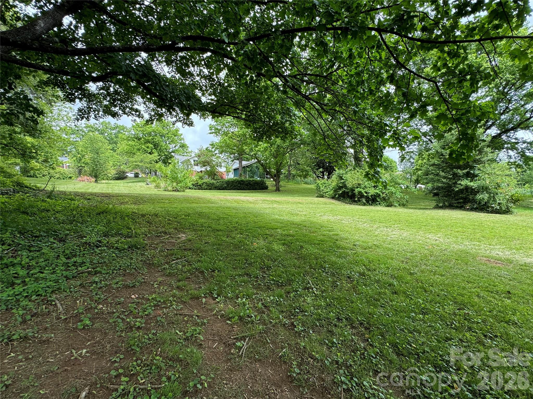 46 GREEN HILL Avenue