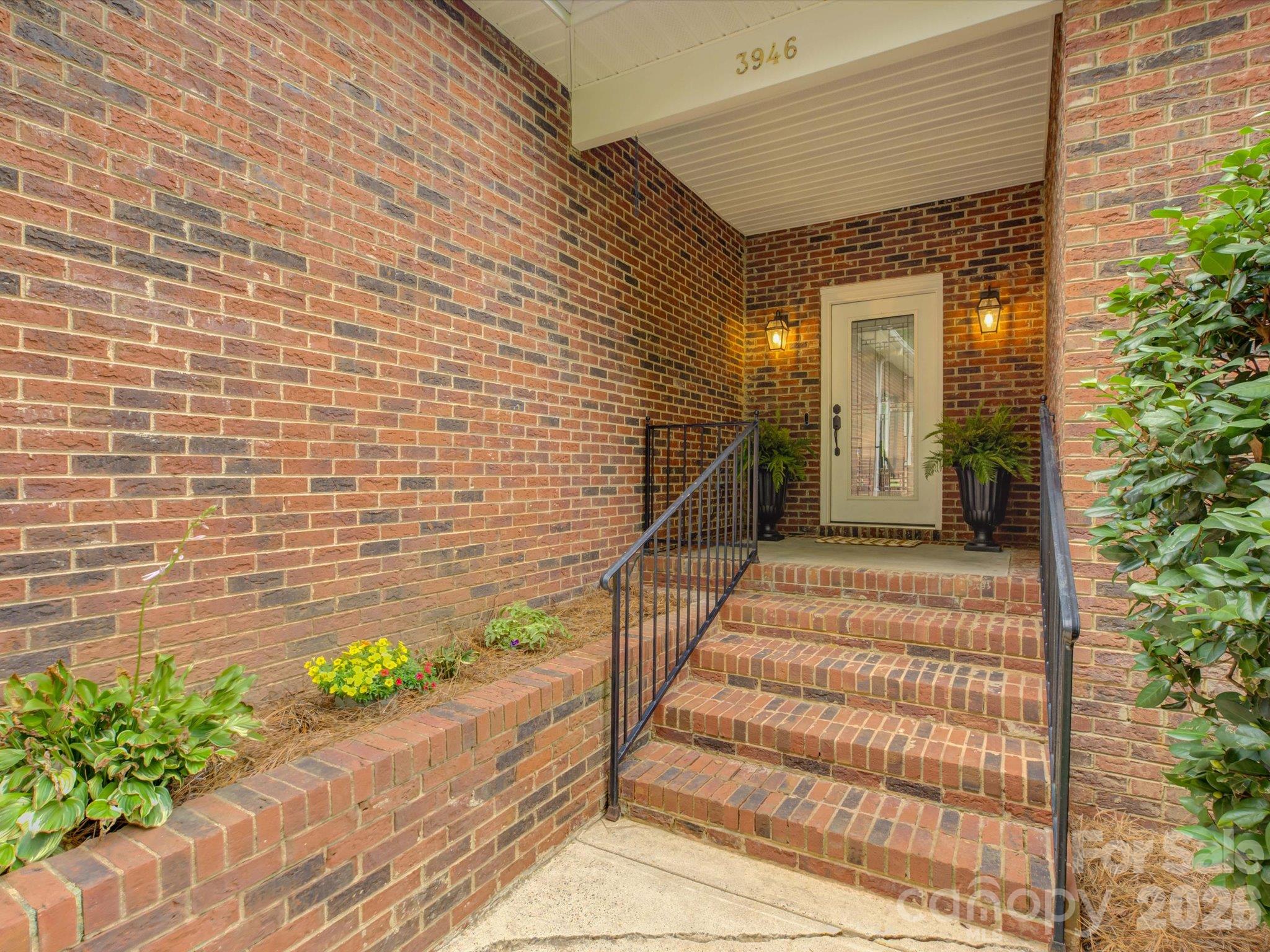 3946 Churchill Road