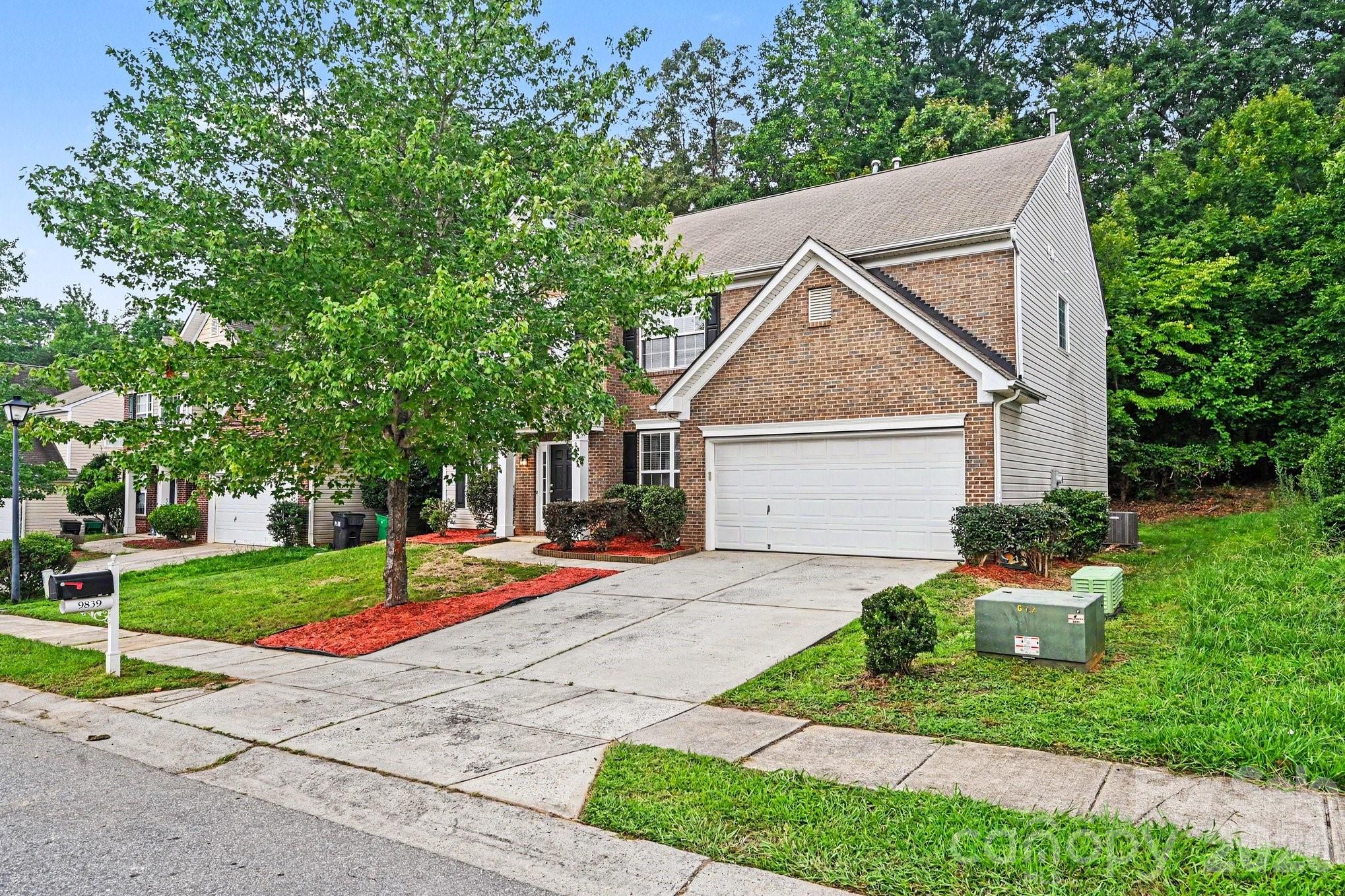 9839 Jeanette Circle
