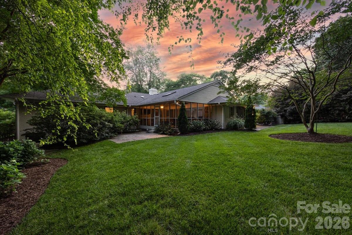1128 Court Drive