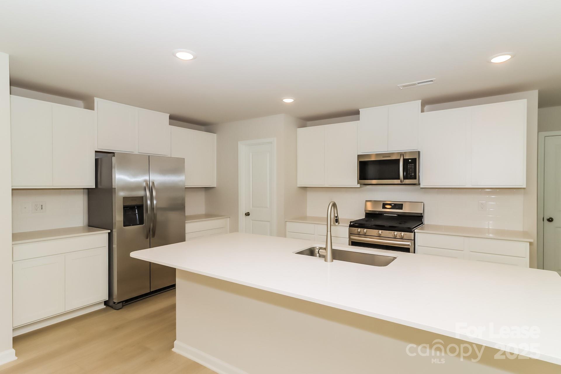 Sullivan Farm - Residential Lease