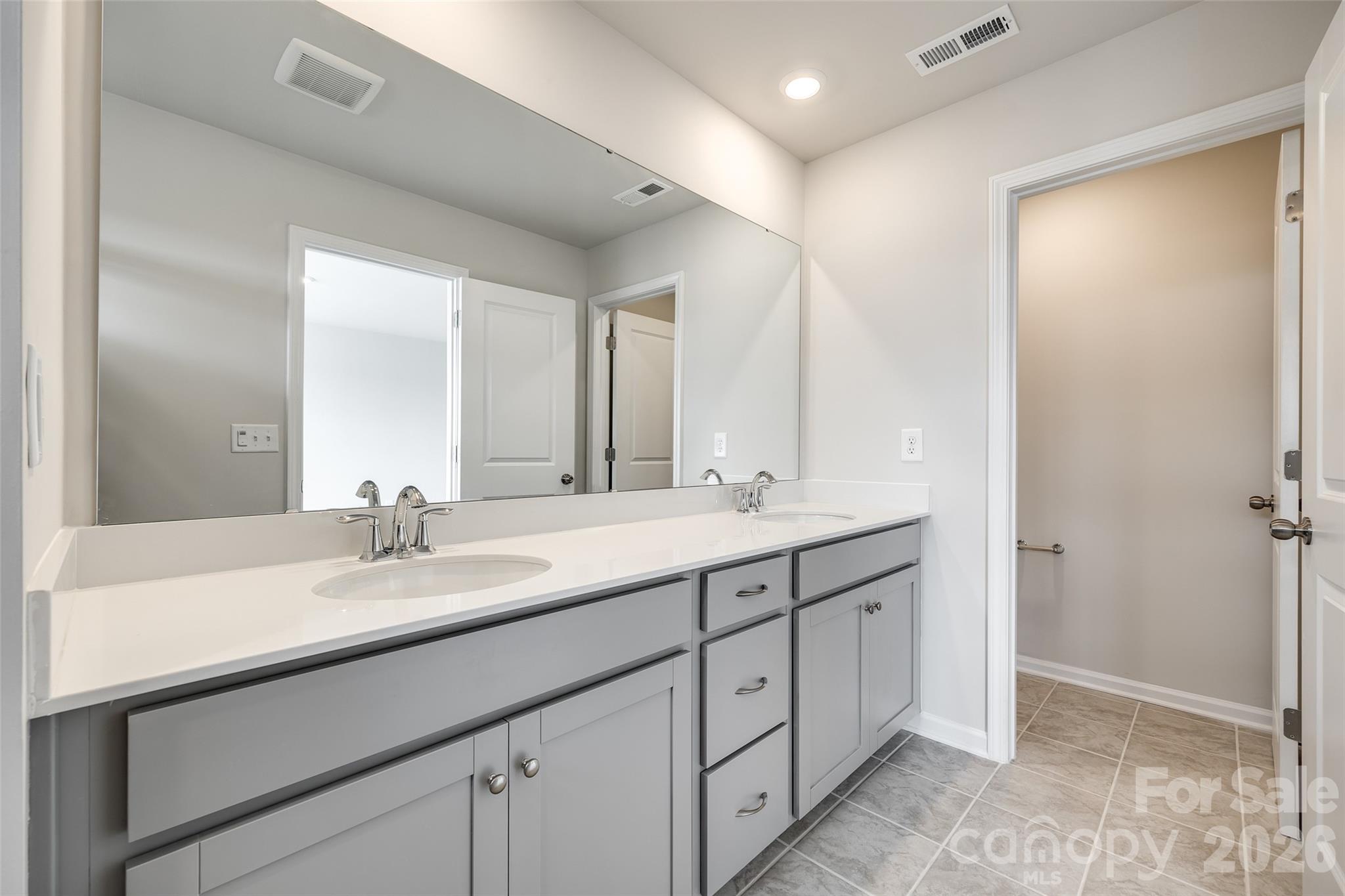 Elizabeth - Residential