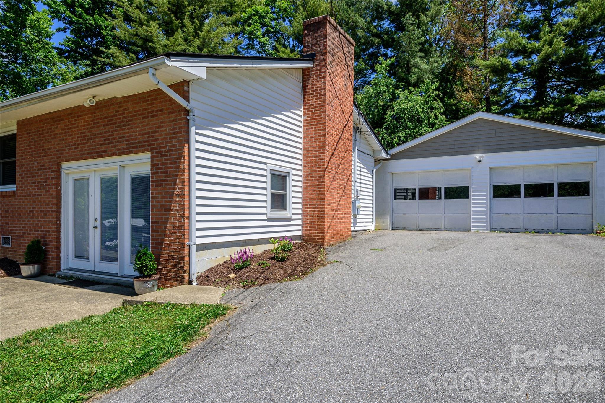 155 Chestnut Place