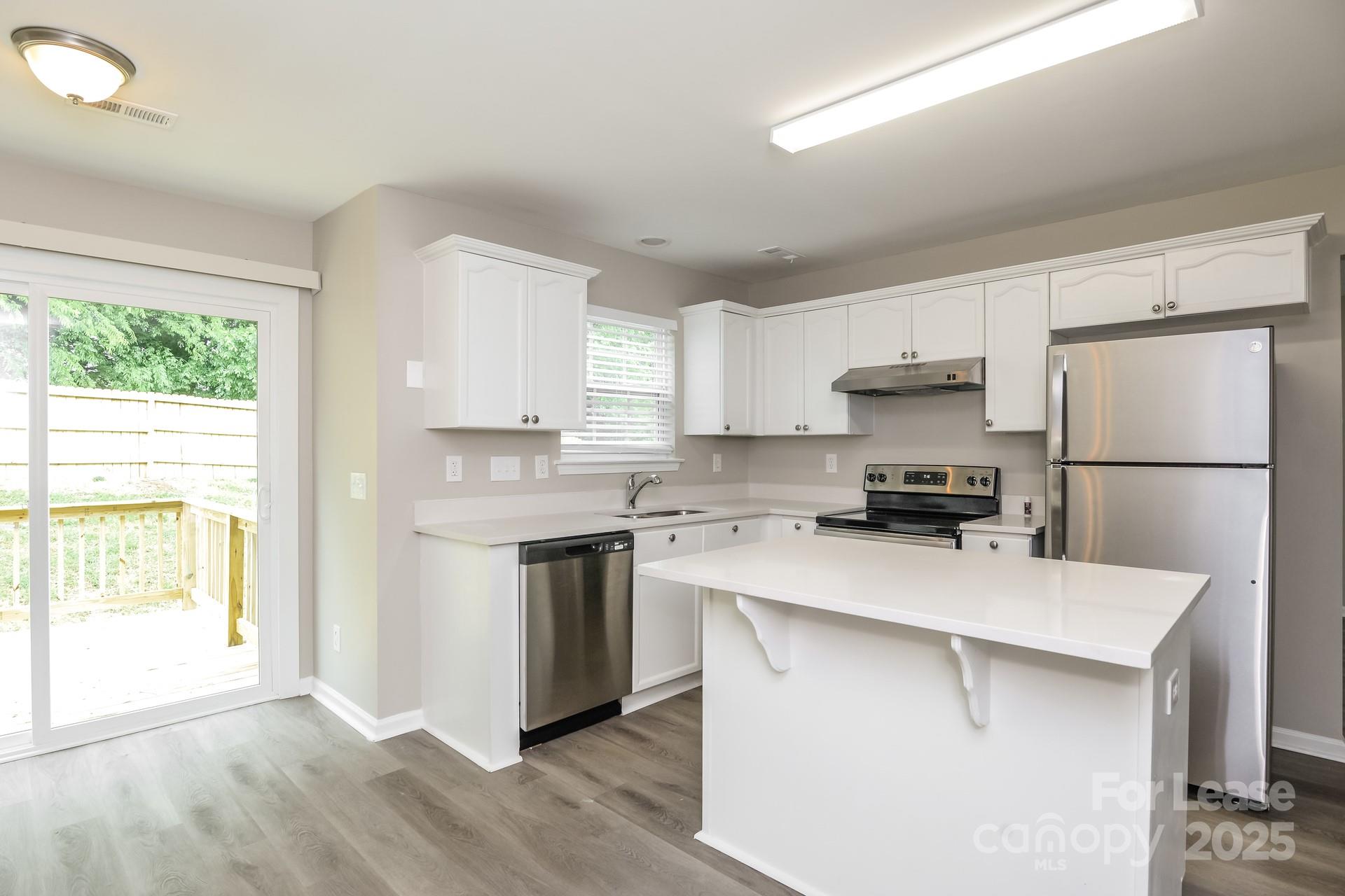 1524 Gordon Walters Drive