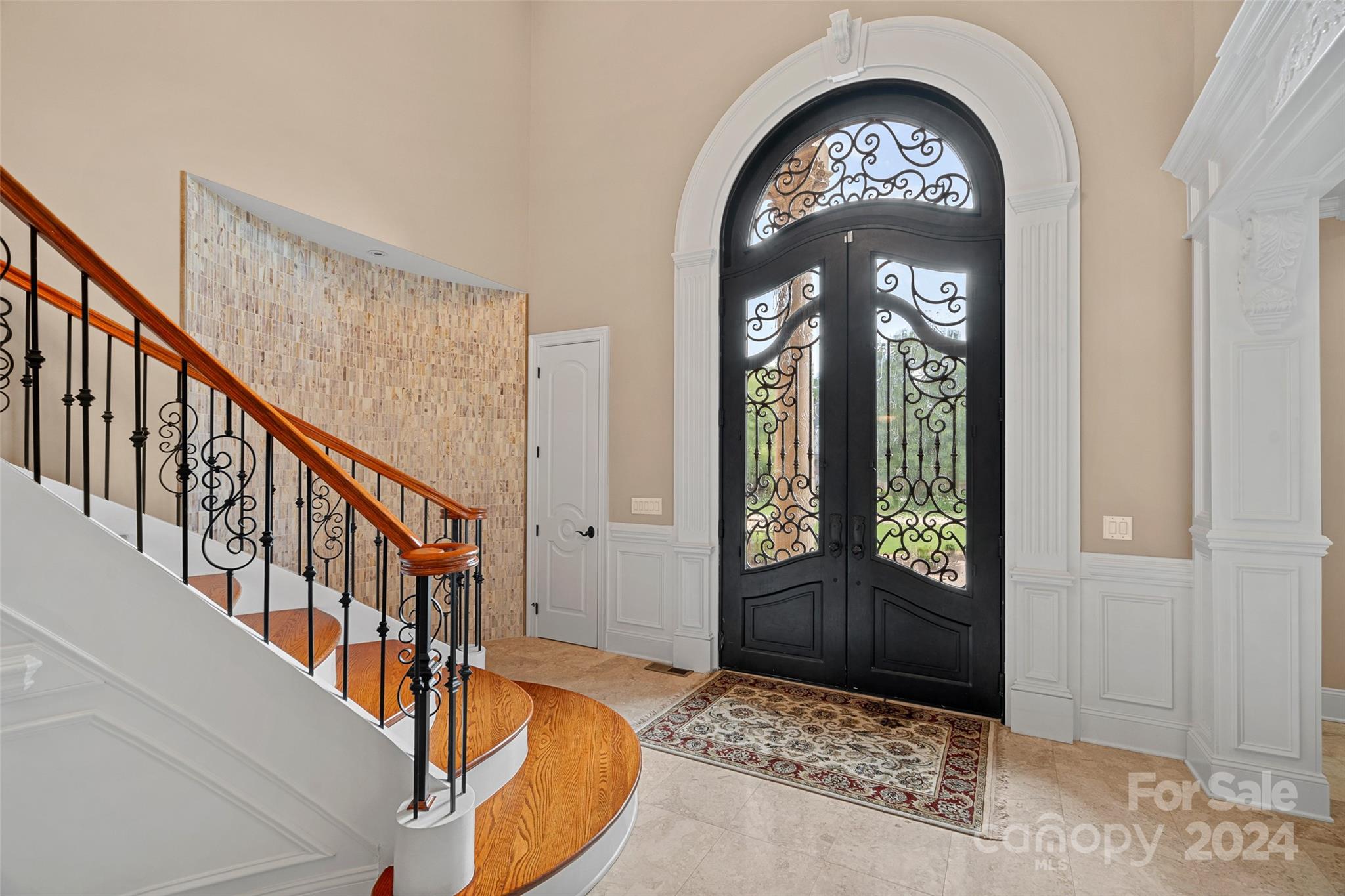 Palace Chase - Residential