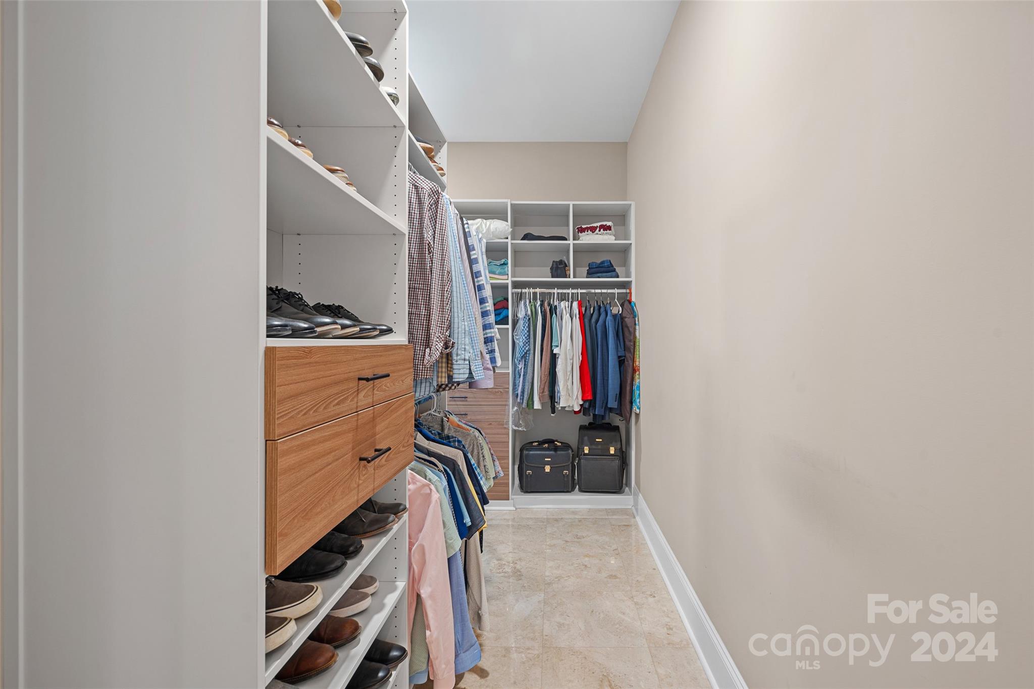 Palace Chase - Residential