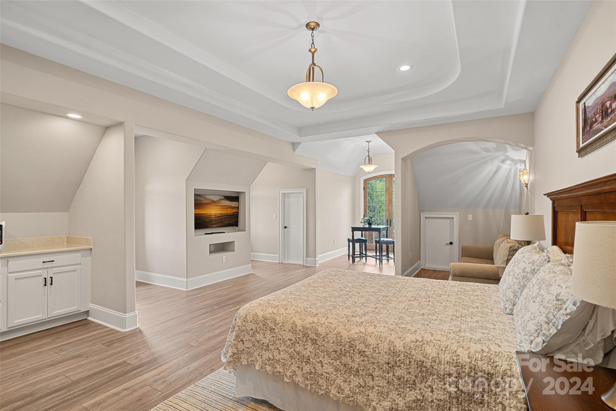 Palace Chase - Residential