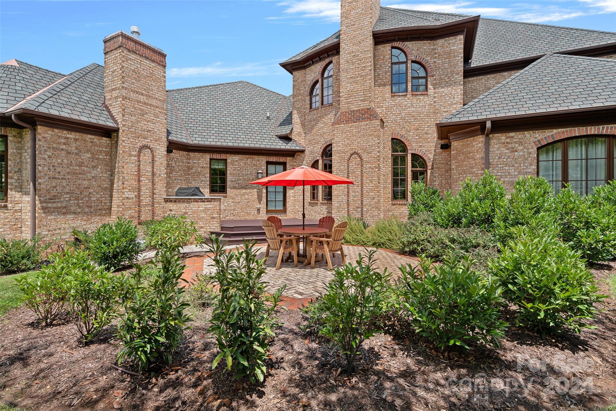 Palace Chase - Residential