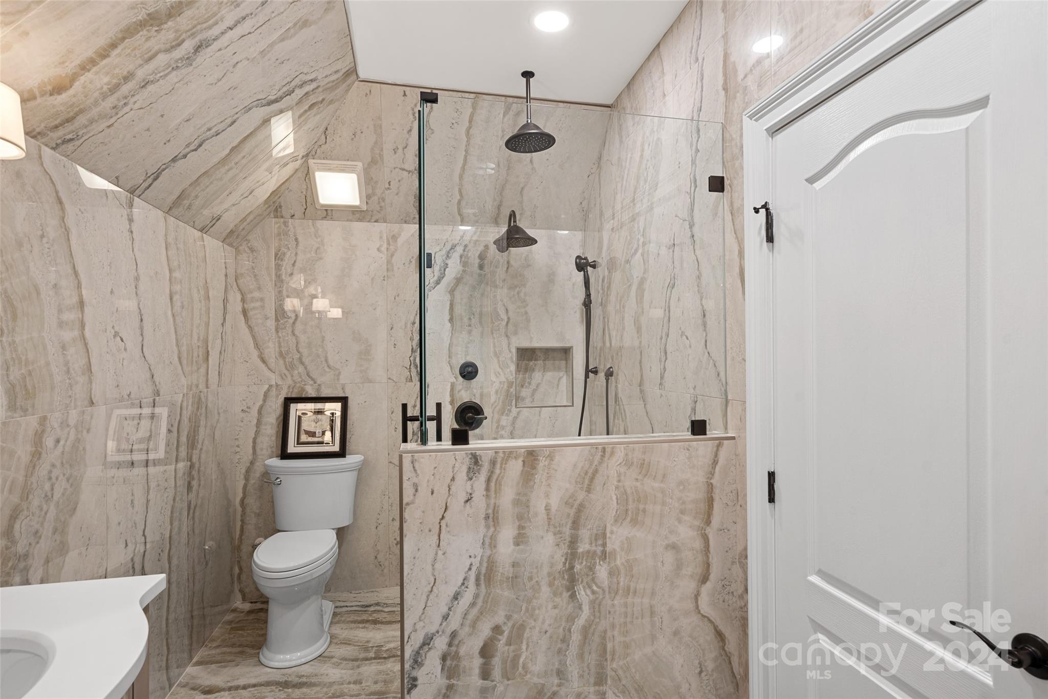 Palace Chase - Residential