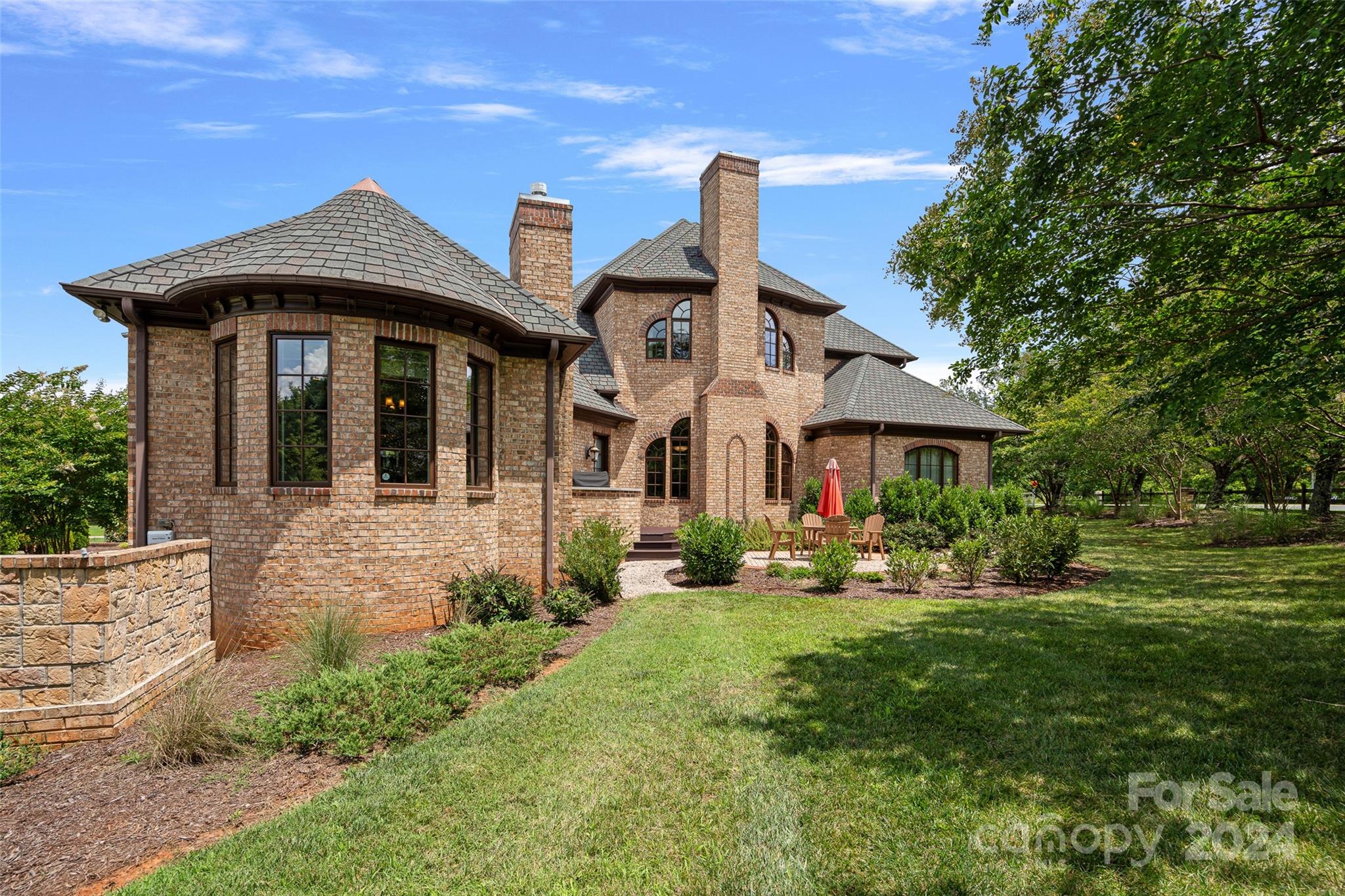 Palace Chase - Residential