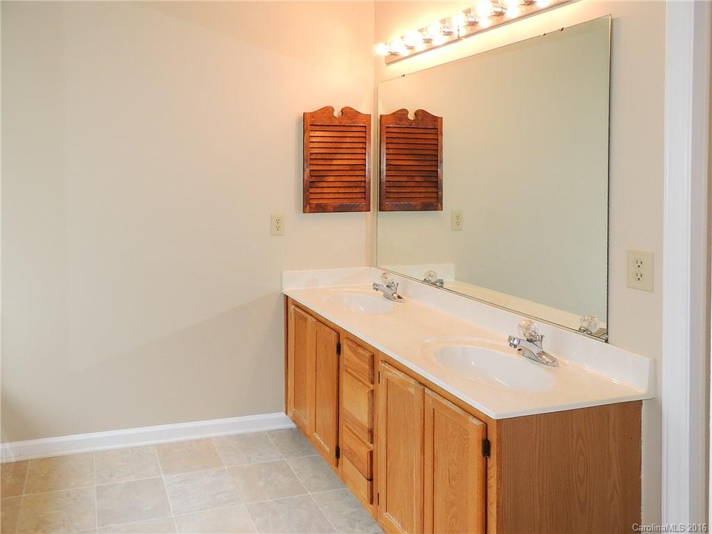 Weddington Woods - Residential