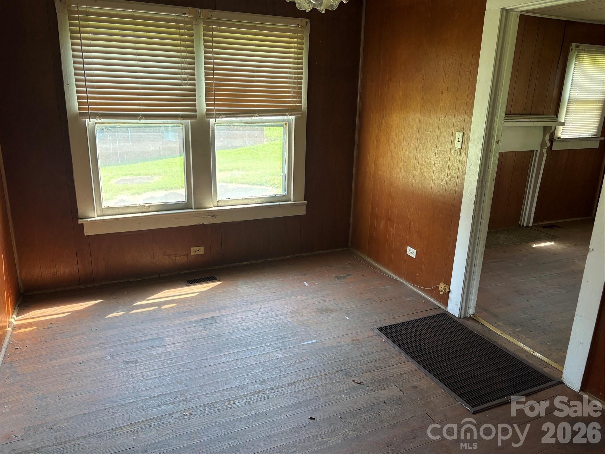 1306 Salem Road