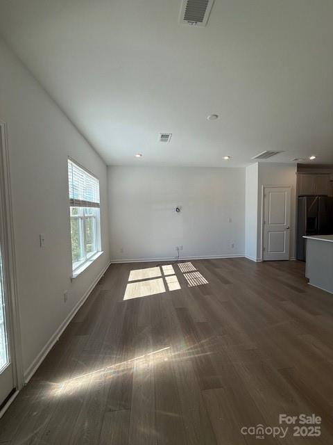 16401 Leading Street