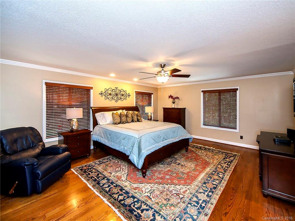 Lauren Chase - Residential