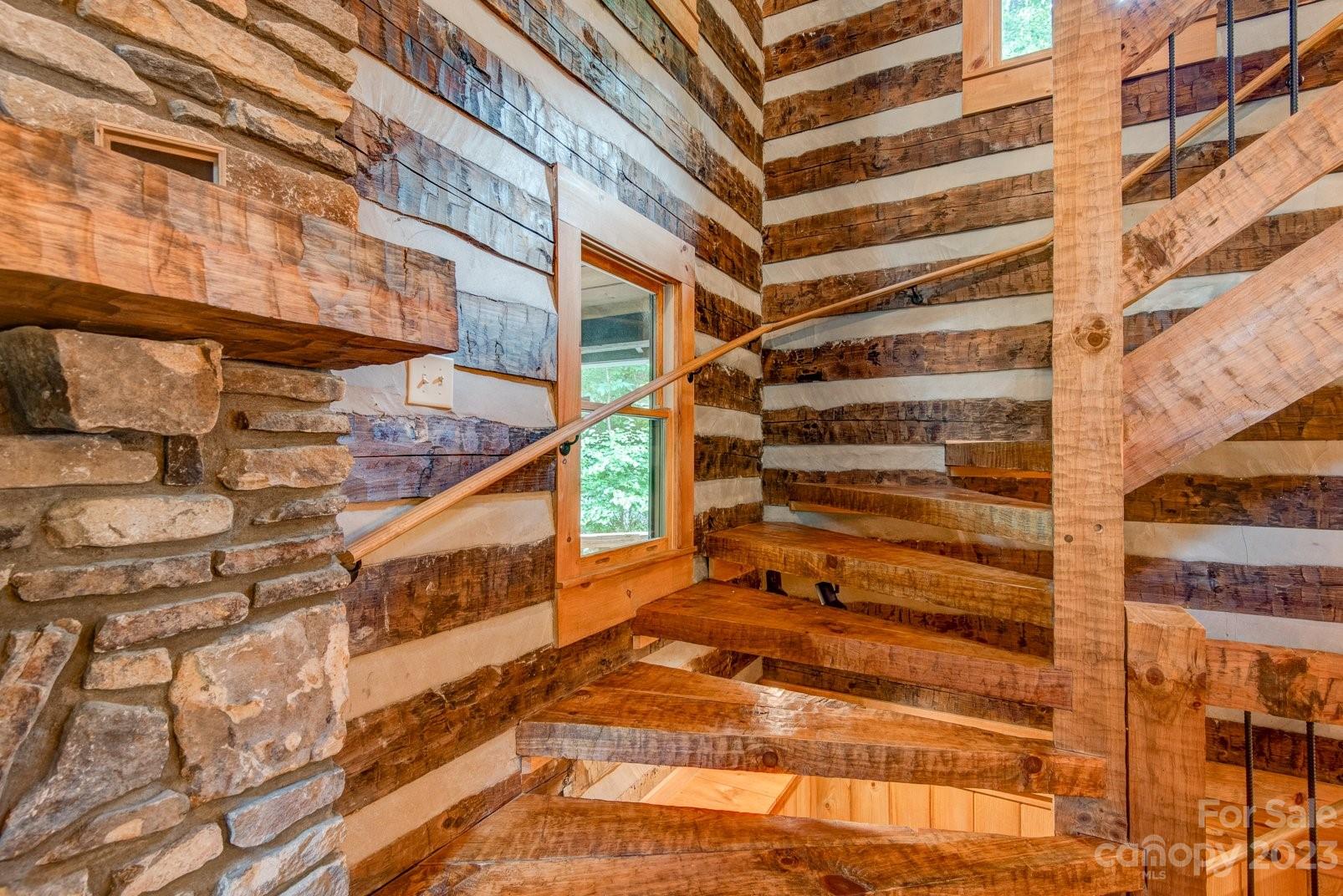 Big Tree - Residential