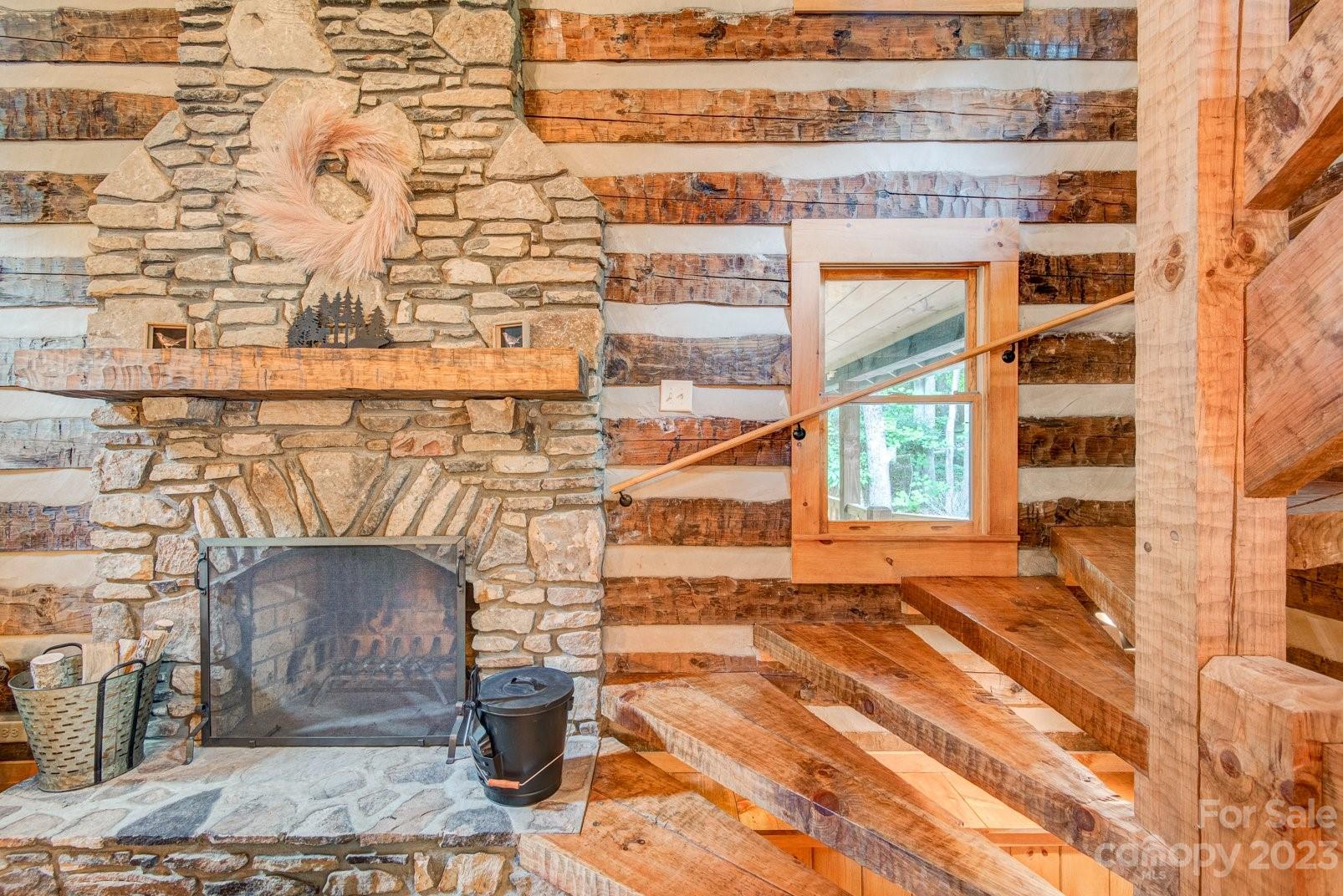 Big Tree - Residential