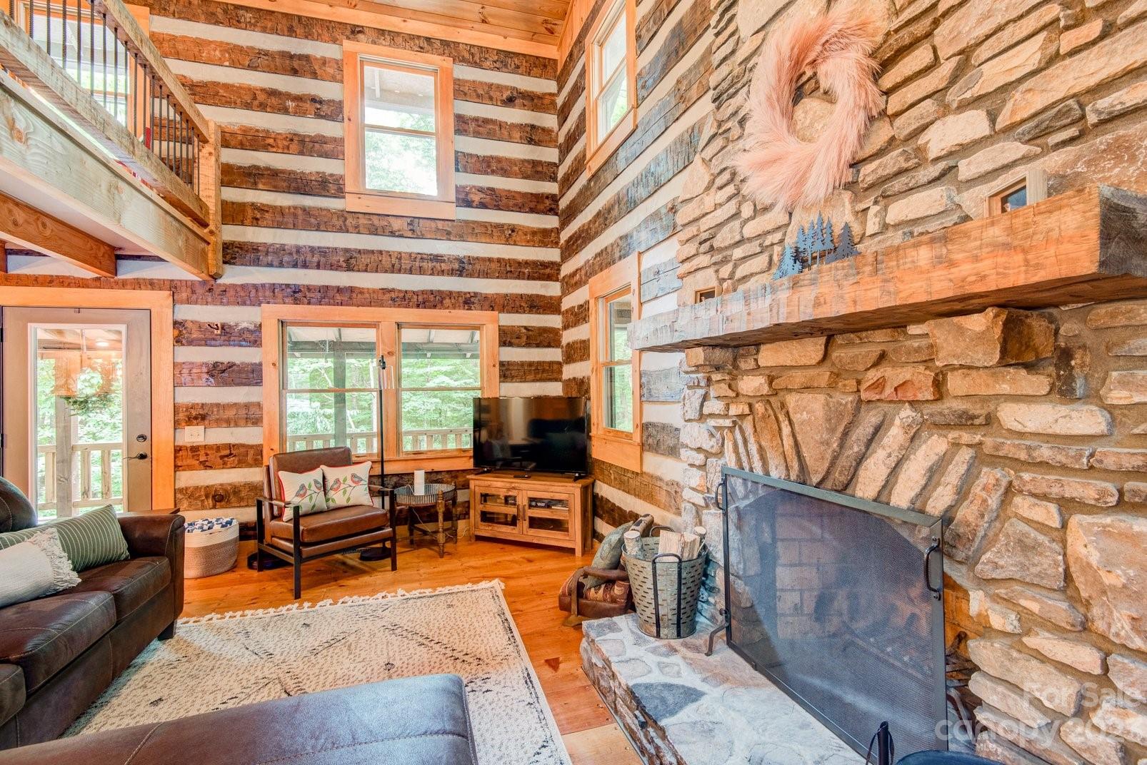 Big Tree - Residential